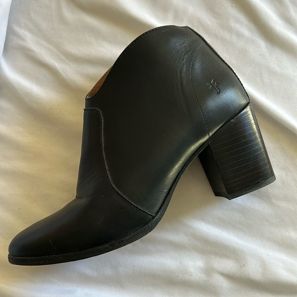 Frye ankle Boots